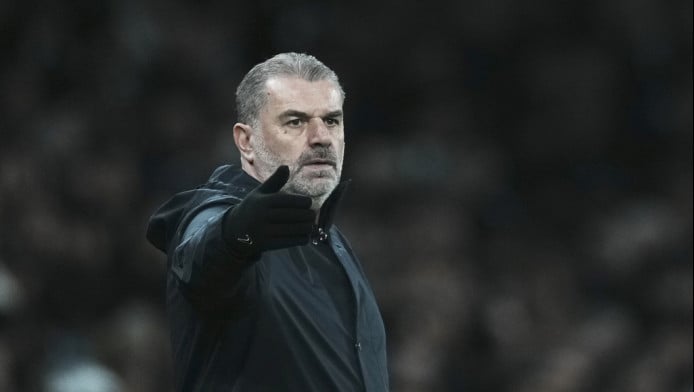 Βομβά με Ποστέκογλου, ΑΕΚ: "Τη μια είπαν θα δώσουμε δουλειά, την άλλη..."