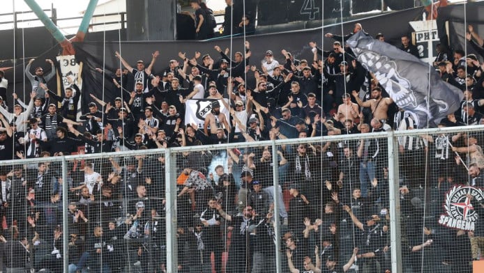 Παράνοια στον κόσμο του ΟΦΗ - Sold out σε 4 θύρες του ΟΑΚΑ για τον τελικό!