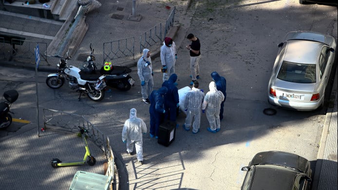 Θεσσαλονίκη: Ευρήματα-σοκ στο διαμέρισμα της 38χρονης μετά την έκρηξη (Vid)