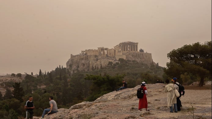 Επιστρέφει η αφρικανική σκόνη στην Ελλάδα - Οι 6 περιοχές που επηρεάζονται