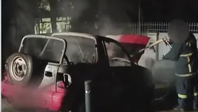 Παγκράτι: Μυστήριο με καμένο άνδρα σε όχημα - Ήταν στη θέση του...