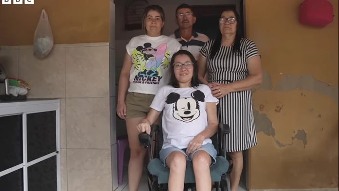 Η σπάνια ασθένεια στην πόλη όπου σχεδόν όλοι είναι ξαδέρφια