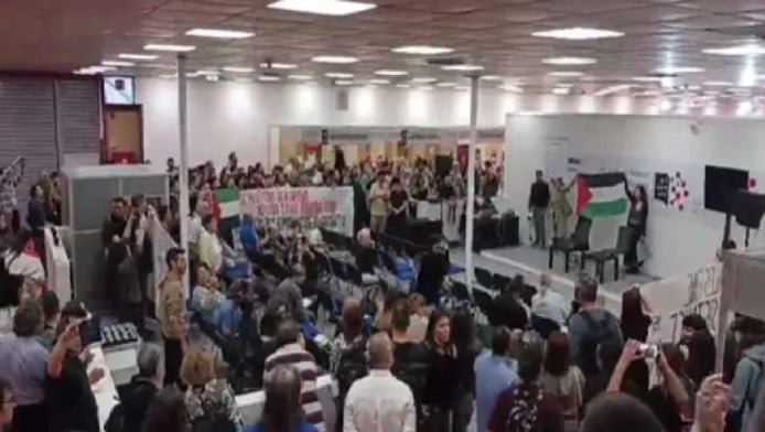 Αδιανόητες καταστάσεις στη Θεσσαλονίκη! Εισβολή και διακοπή εκδήλωσης