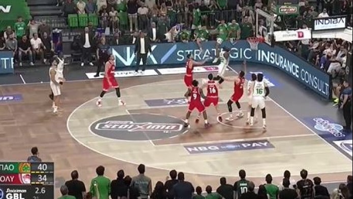 Το απίθανο Buzzer beater follow του Γκραντ κόντρα στον Ολυμπιακό (ΒΙΝΤΕΟ)