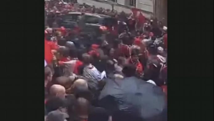 Λίβερπουλ: Νέο σοκαριστικό βίντεο από την τρελή πορεία του αυτοκινήτου