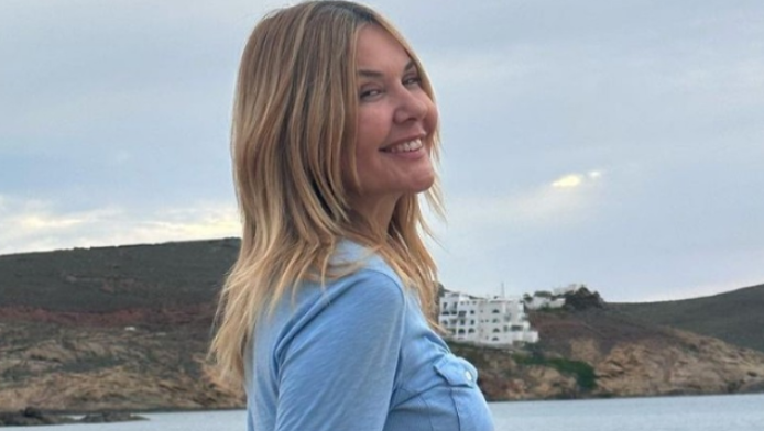 "Απασφάλισε" η Χριστίνα Παππά: "Είστε κομπλεξικοί, κατακαημένοι..." (Vid)