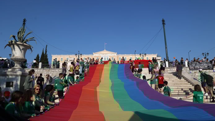 Αποκαθήλωση! Τέρμα τα ψέματα με τα φύλα 