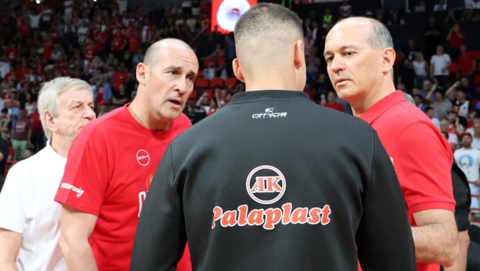 Ολυμπιακός: Να συνεχιστούν οι τελικοί, δεν συναντιόμαστε με Γιαννακόπουλο!