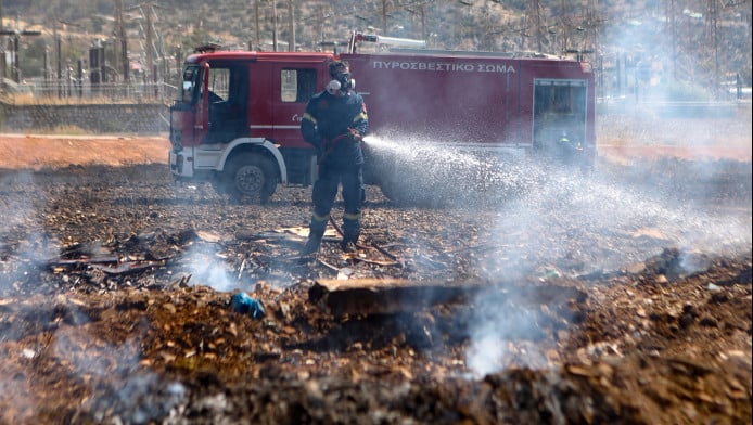 Συναγερμός για φωτιές την Παρασκευή: Πού υπάρχει πολύ υψηλός κίνδυνος 