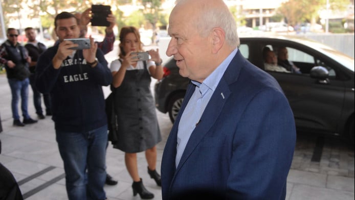 Νέα επίθεση σε Κατσαρή: "Θα καταφέρεις να σε θυμούνται για ανήθικη απόφαση"