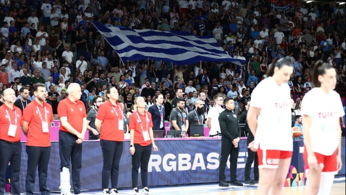 Γράφεται ιστορία στο ΣΕΦ! (ΒΙΝΤΕΟ)