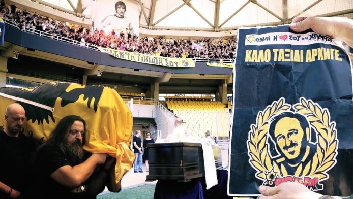 Ποτέ ξανά τέτοιος αποχαιρετισμός! Ένωσε τους πάντες ο Χατζηχρήστος (ΒΙΝΤΕΟ)