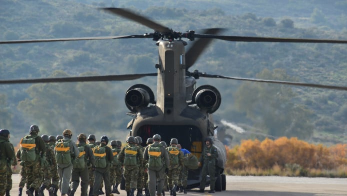 Τι ισχύει σε περίπτωση επιστράτευσης: Όλα όσα πρέπει να γνωρίζεις