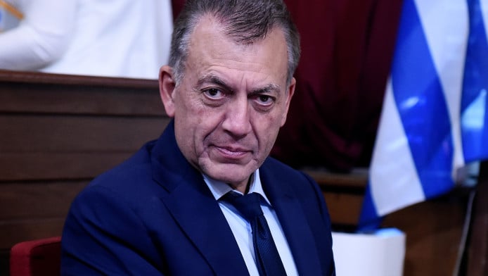 Βρούτσης για Γιαννακόπουλο, Αγγελόπουλους και… κωλοτούμπα: "Μόνο ως αστείο"