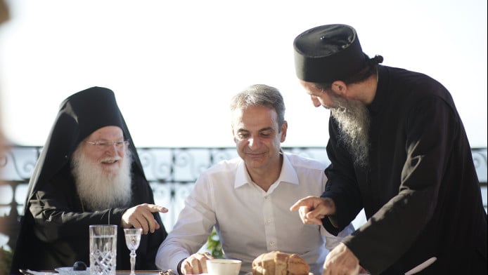 Αντίδραση από Άγιο Όρος για Μητσοτάκη! "Διέλυσε τα θεμέλια της οικογένειας"