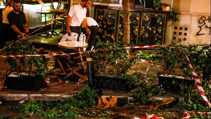 Πρώτες μαρτυρίες για το τροχαίο με 11 τραυματίες στο Κολωνάκι - Πώς έγινε!