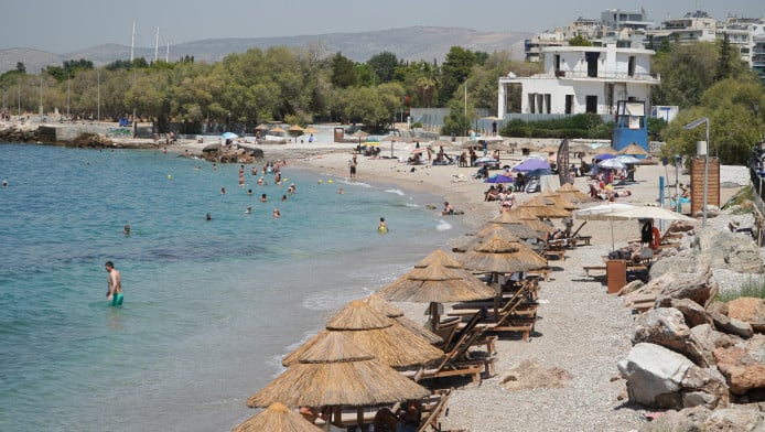 Παλαιό Φάληρο: Το μαγιό-κλειδί και το θρίλερ με το νεκρό κοριτσάκι (BINTEO)