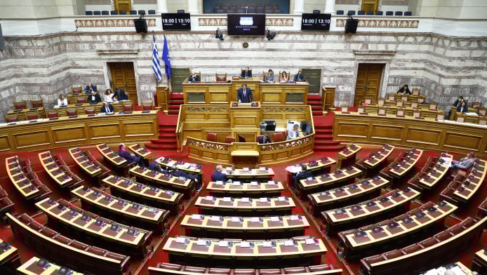 Σταθερότητα ή ανατροπή; Το επόμενο σκηνικό στο πολιτικό πεδίο!