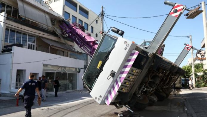 Σοκαριστική μαρτυρία από το ατύχημα στο Περιστέρι
