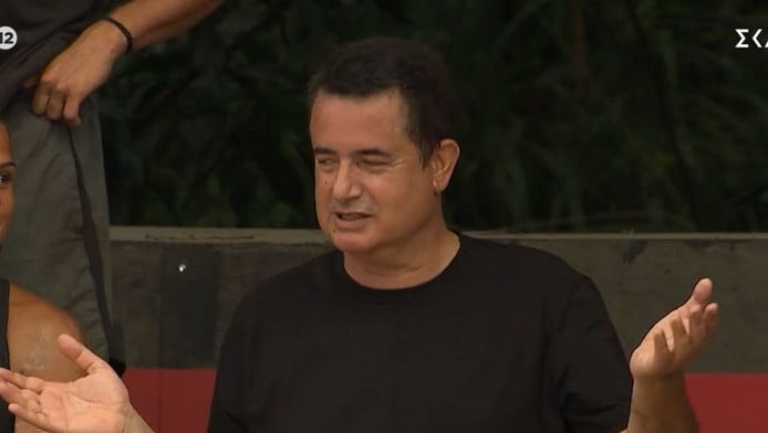Στην Μύκονο με την κούκλα σύζυγό του ο Ατζούν (ΒΙΝΤΕΟ)