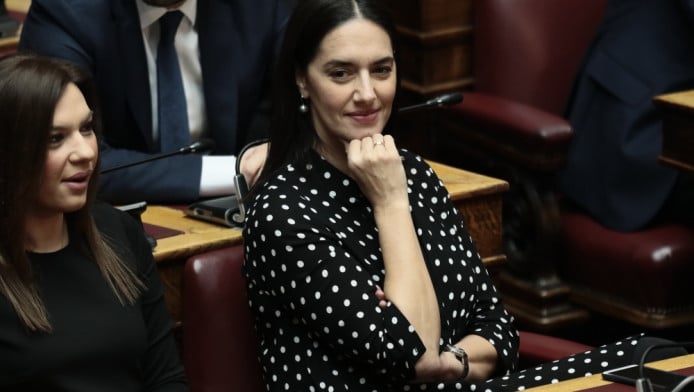 Η πόζα της Δούνια με μαγιό δίπλα στην καλλονή κόρη της (ΦΩΤΟ)