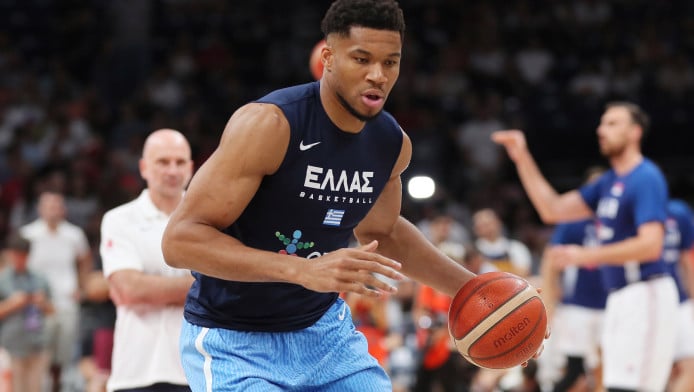 Giannis, ακούς; Κράξιμο για την Εθνική: "Θα πάει μακριά στο Eurobasket;"