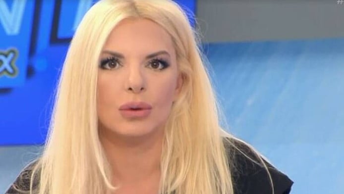 Χαμός με τη νέα ΦΩΤΟ που ανέβασε η Αννίτα Πάνια με μπικίνι - Τι το περίεργο