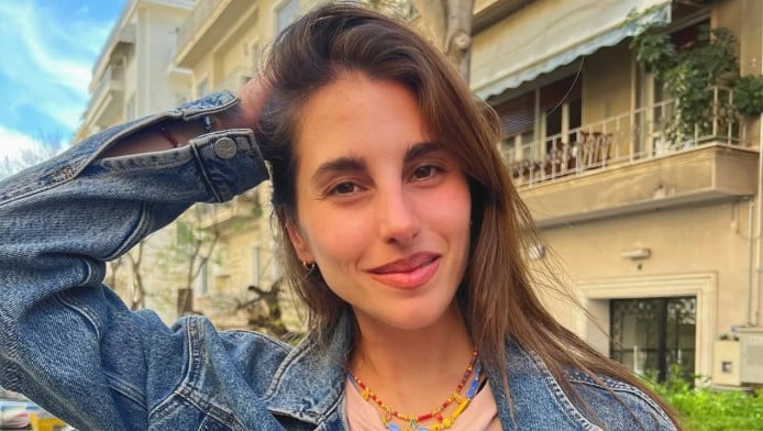 Εντυπωσιάζει στην παραλία η Βουλγαράκη δυο μήνες μετά τη γέννα! (ΦΩΤΟ)