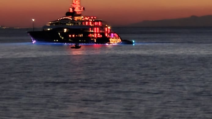 Στην Κόρινθο το σούπερ γιοτ του Μαρκ Ζούκερμπεργκ! (ΦΩΤΟ-ΒΙΝΤΕΟ)