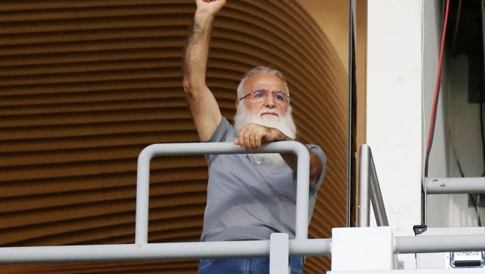 Τρομερή στιγμή στην Τούμπα! Αποθέωση Ιβάν και οι... σφιγμένες γροθιές