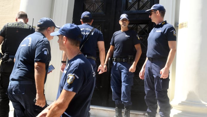 Νέα σύλληψη για εμπρησμό στην Πάτρα! 21χρονος πίσω από τη μεγάλη φωτιά