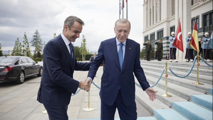 "Σύμμαχος" της Ελλάδας στρώνει τον δρόμο στον Ερντογάν!