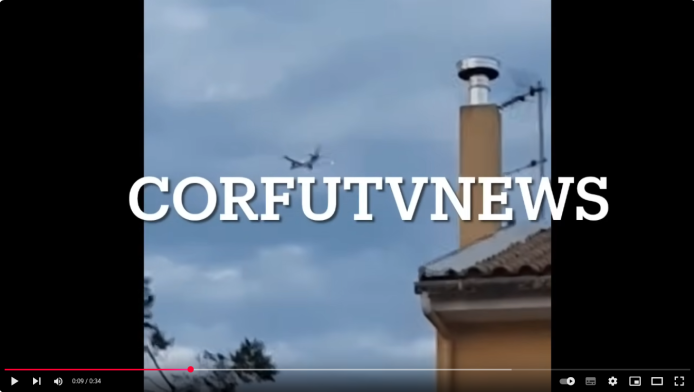 Συναγερμός στην Κέρκυρα: Φωτιά σε κινητήρα αεροσκάφους - Δείτε το ΒΙΝΤΕΟ
