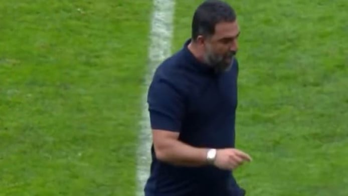 Τρελάθηκε ο Τουράν με τον διαιτητή - Του φώναζε σκάσε (ΒΙΝΤΕΟ)