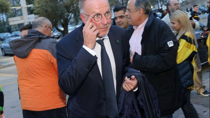 Σχόλιο-σοκ Ρουμενίγκε: «Βρέθηκαν ηλίθιοι για τον Βολτεμάντε»!