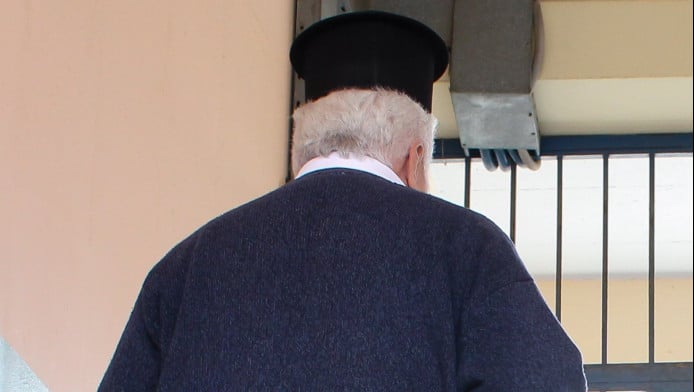 ΣΟΚ στα Μεσόγεια! Σύλληψη παπά για εμπρησμό σε δασική έκταση