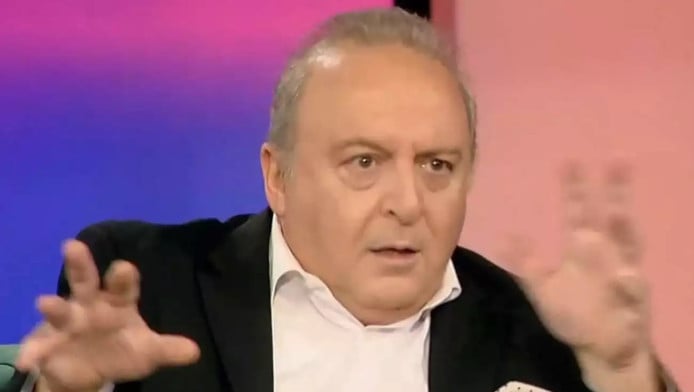 "Τι είπα και μου την πέσανε": Η απάντηση Καμπουράκη για Καρυστιανού (Vid)