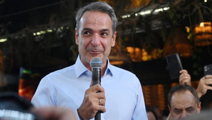 Δημοσκόπηση "δείχνει" τον διάδοχο Μητσοτάκη στη ΝΔ - Μεγάλη διαφορά!