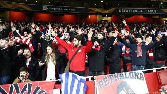 Φόβος στην Άρσεναλ μην γεμίσει οπαδούς Ολυμπιακού το “Έμιρεϊτς”!