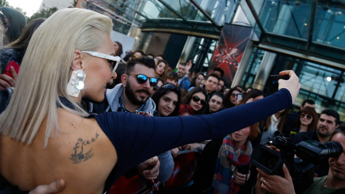 Η Τάμτα σε kinky πόζες για τις ανάγκες του νέου Video Clip της (ΦΩΤΟ)