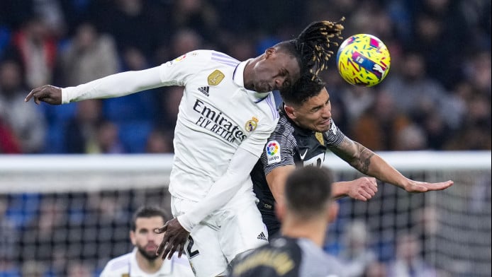 Λίβερπουλ και Γιουνάιτεντ στο... κυνήγι του Καμαβινγκά! (ΒΙΝΤΕΟ)