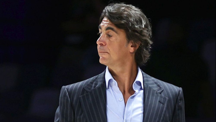 Κουτλουάι: "Θα προτιμήσει ο Χέιζ-Ντέιβις μια ομάδα σε χάος;"