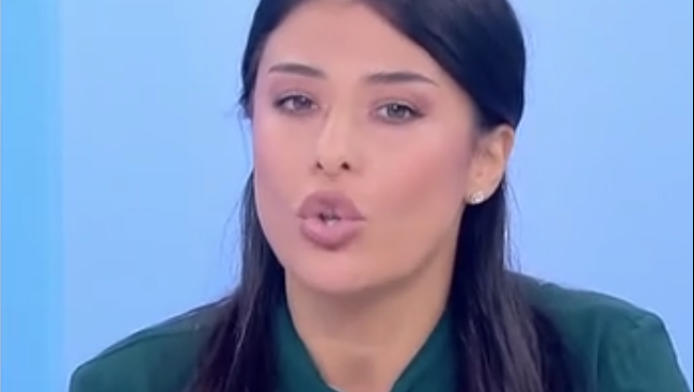 Λατινοπούλου: «Σκουπίδια οι εκπαιδευτικοί που ζητούν κατάργηση επετείων»