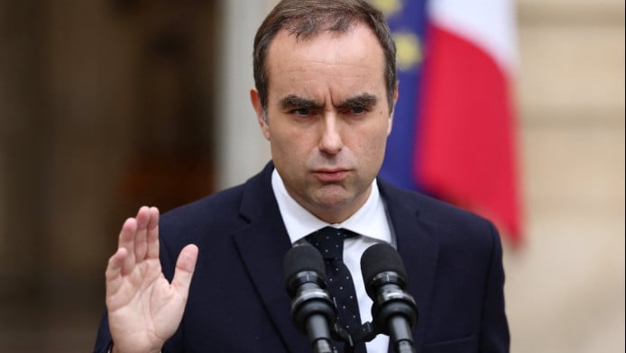 Πολιτικές εξελίξεις: Παραιτήθηκε ο πρωθυπουργός!