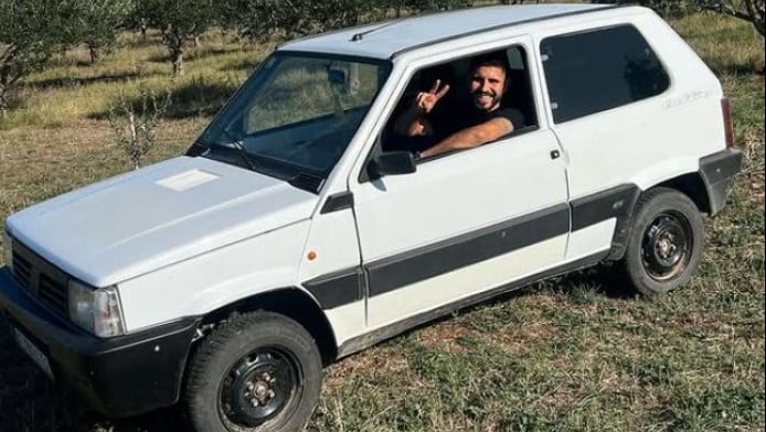 Τα δάκρυα που συγκίνησαν: «Μαζεύαμε μπουκάλια και ζούσαμε σε στάβλο»