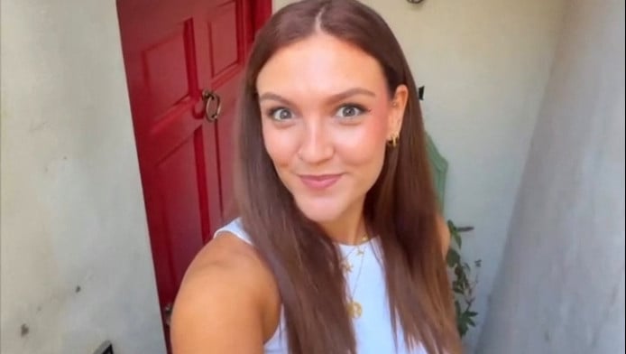 Influencer πλήρωσε για 1 νύχτα σε δημόσια τουαλέτα και ενθουσιάστηκε (ΦΩΤΟ)