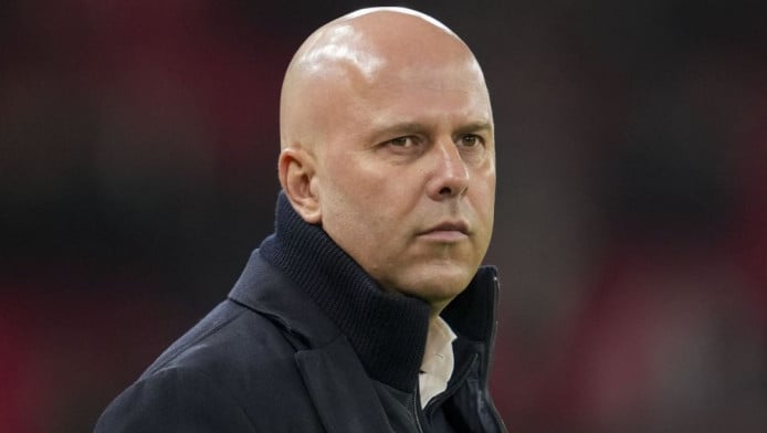 Δεν καταλαβαίνει τίποτα ο Σλοτ - Απάντησε στην κριτική που δέχεται