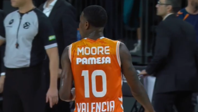 Πήρε το "θρίλερ" με Ντουμπάι και έμεινε ψηλά η Βαλένθια (Hls)