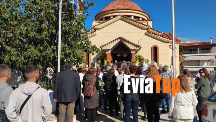 Κλίμα οδύνης στην κηδεία του οπαδού της ΑΕΚ! Συγκλονιστικό μήνυμα από ΠΑΕ