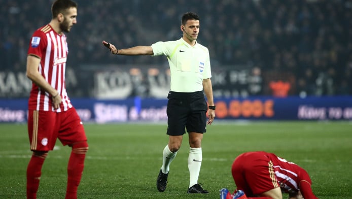 Βαρύ όνομα φέρνει για το Ελλάδα - Σκωτία η UEFA!